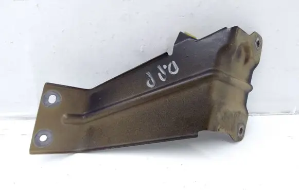 Opel Antara Fender mounting bracket
