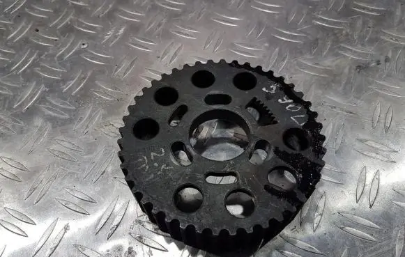 Volkswagen Touran I Camshaft pulley/ VANOS 038109111e