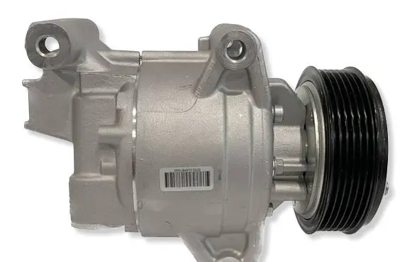 Renault Dacia Duster Air conditioning (A/C) compressor (pump) 926004475R 926005154R T99006AA