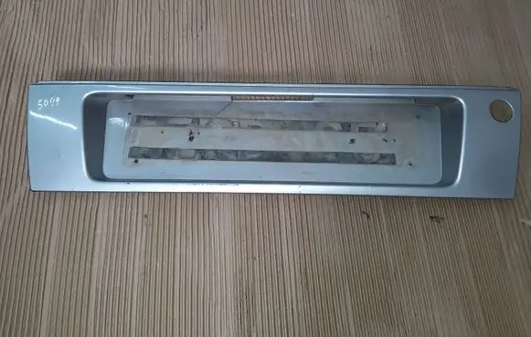 Audi A6 S6 C4 4A Tailgate trim 4A5853465D 4A9853465C