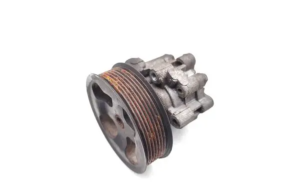 Land Rover Discovery Power steering pump QVB500400