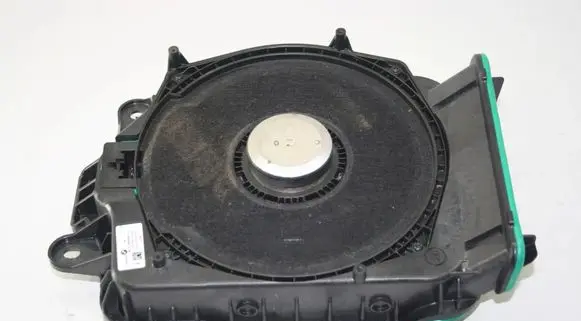 BMW 5 G30 G31 G38 Subwoofer speaker 9395862