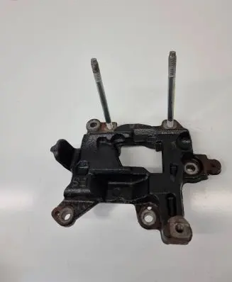 Lexus NX Engine mounting bracket