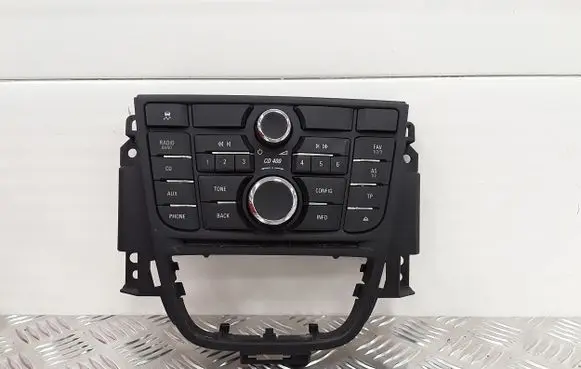 Multifunctional control switch/knob