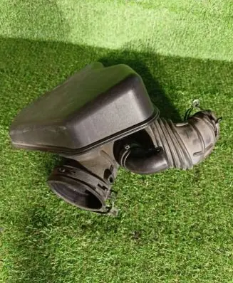 Intake resonator