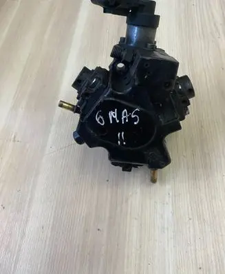 Renault Master III Fuel injection high pressure pump 0445010250