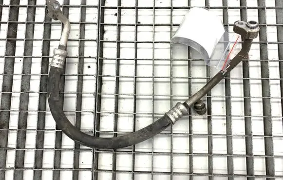 Air conditioning (A/C) pipe/hose