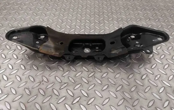 Subaru Outback (BS) Gearbox mounting bracket 030