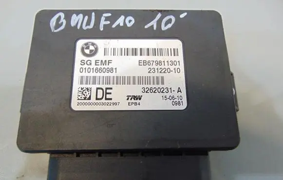 BMW 5 E39 Brake system control unit/module 679811301