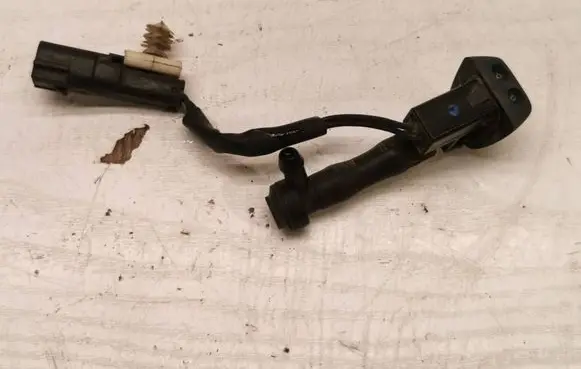 Volvo V60 Windshield washer spray nozzle RAY1 P0NW3