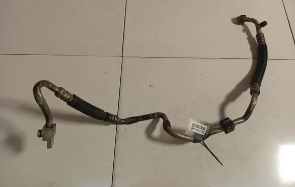 Chrysler Grand Voyager IV Air conditioning (A/C) pipe/hose 