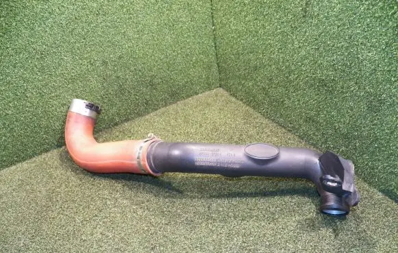 Renault Master III Intercooler hose/pipe 8200730407 8200730404
