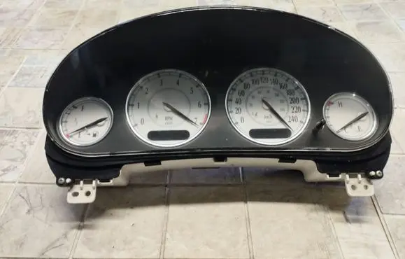 Chrysler 300M Speedometer (instrument cluster) P05026411AA 70113R TN2574104970