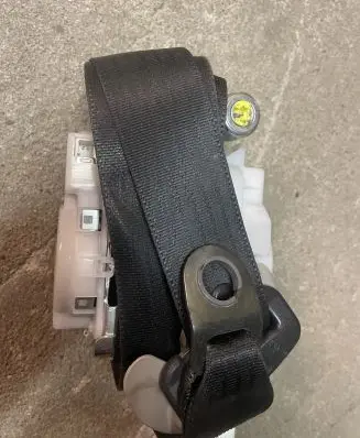 Lexus CT 200H Front seatbelt
