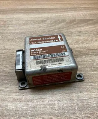 Audi A4 S4 B5 8D Airbag control unit/module 8A0959655B 0285001037 USED