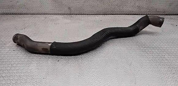 Volvo XC90 Engine coolant pipe/hose 