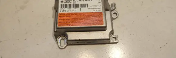 Volkswagen Phaeton Airbag control unit/module 3D0909601E 0285001733 0037C0G5FJA1
