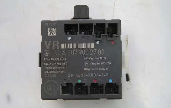 Mercedes-Benz E A207 Door control unit/module A2079002700