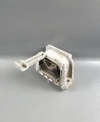 Volkswagen Golf VII Engine mount bracket 5Q0199262CP