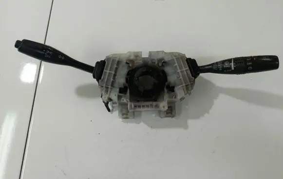 Mitsubishi Grandis Wiper turn signal indicator stalk/switch 8600A106