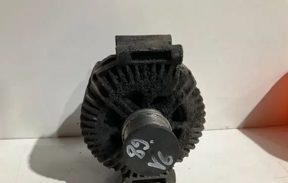 Mercedes-Benz E W211 Generator/alternator A6421540402 6421540402