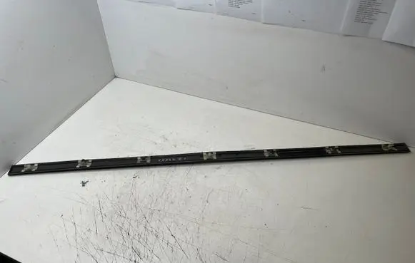 BMW 7 E38 Front door trim (molding) 8125350