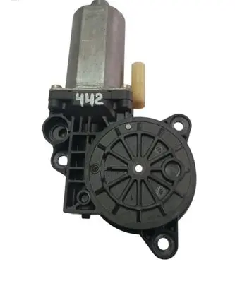 Ford Fiesta Front door window regulator motor 0130821938