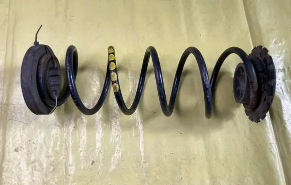 Mercedes-Benz B W245 Rear coil spring A1693243204
