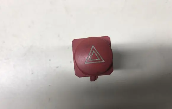 Toyota Avensis T220 Hazard light switch 9623556977 9623556