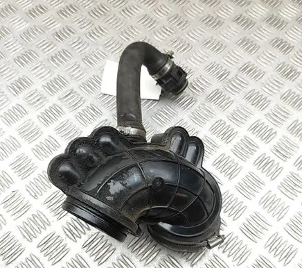 BMW 4 F32 F33 Intake resonator 8479958 991000768