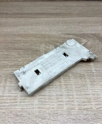 BMW 5 E39 Battery relay fuse 8370639