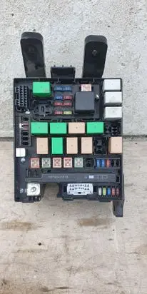 KIA Sportage Relay mounting block 919502S010