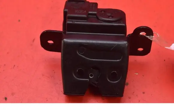 Hyundai Kona I Tailgate/trunk/boot lock/catch/latch 81230G6010