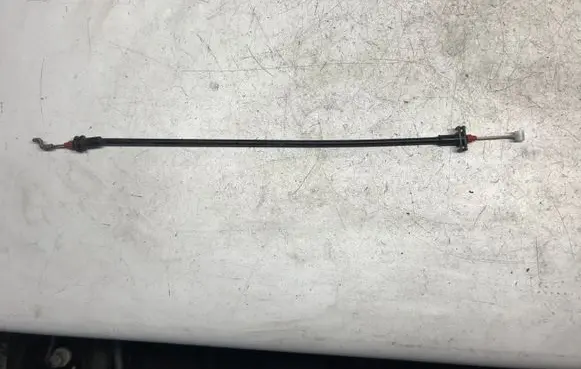 Ford Focus Front door cable line 