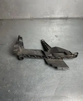 BMW X3 E83 Headlight/headlamp mounting bracket 1301073025