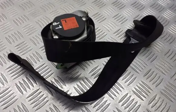 Audi A3 S3 8L Front seatbelt 8L3857705A