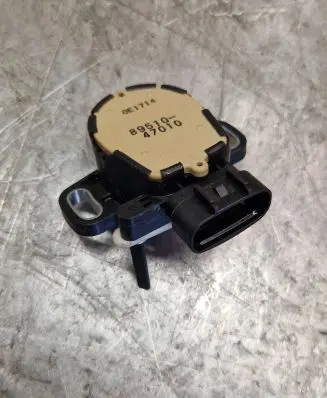 Lexus RX 450H Brake pedal sensor switch 8951047010 0E1714