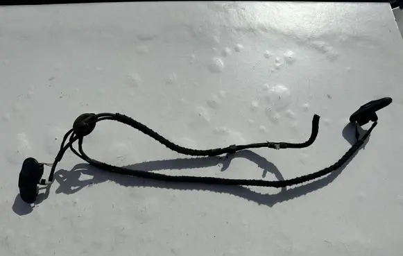Volkswagen PASSAT B6 Windshield washer spray nozzle 5M0955986