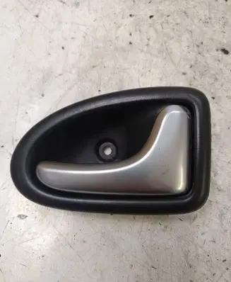 Opel Vivaro Front door interior handle 8200028995 99035101