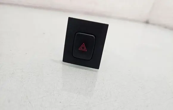 Volvo S80 Hazard light switch 9123685