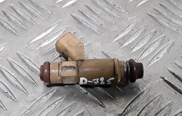 Volvo V50 Fuel injector 8627815