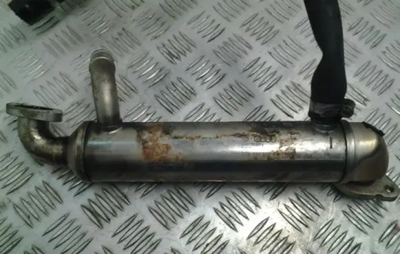 Volkswagen Crafter EGR valve cooler 076131512F