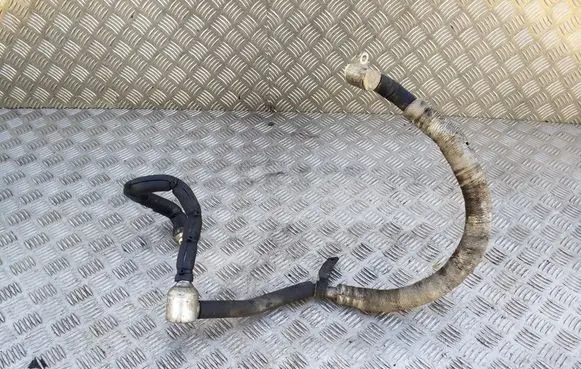Air conditioning (A/C) pipe/hose