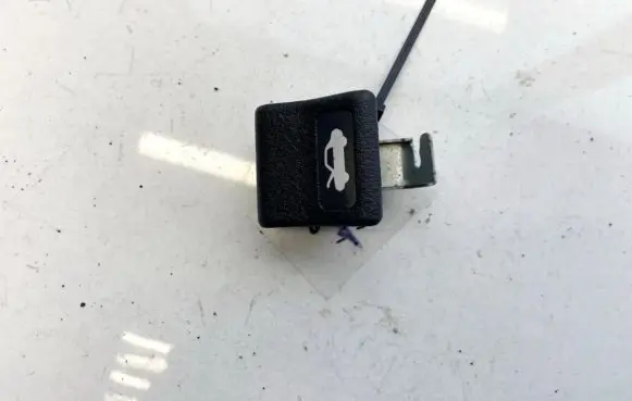 Engine bonnet (hood) release handle
