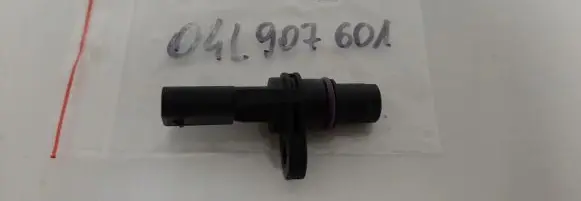 Volkswagen PASSAT B8 Sensor 04L907601