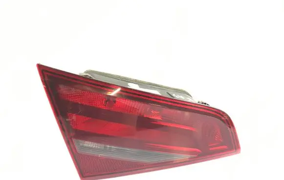 Audi A3 S3 8V Tailgate rear/tail lights 8V4945093