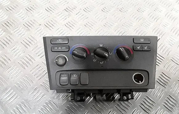 Volvo V70 Climate control unit 7923