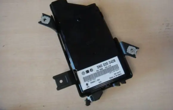 Volkswagen PASSAT B6 Other control units/modules 5N0035342B
