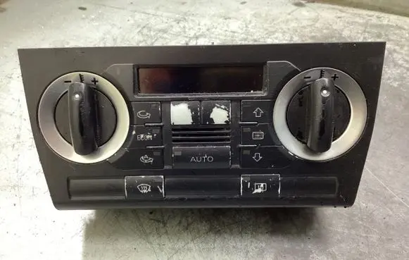 Audi A3 S3 8P Climate control unit 8P0820043B H24000265040