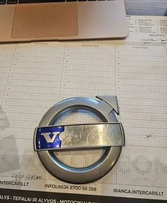 Volvo V60 Manufacturer badge logo/emblem 31383031